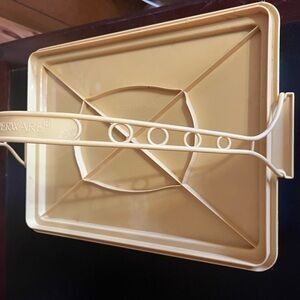 Tupperware Gold Carrier with Handle